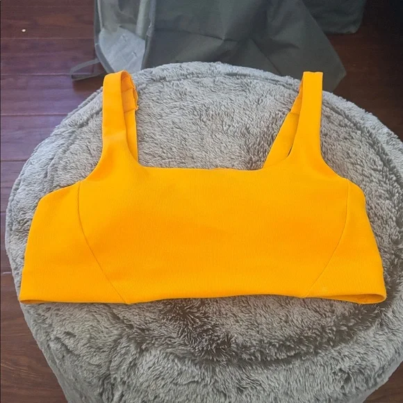 Lululemon Ribbed Train Bra*Medium Support, C/D Cups
Clementine Size 8 - Picture 4 of 6